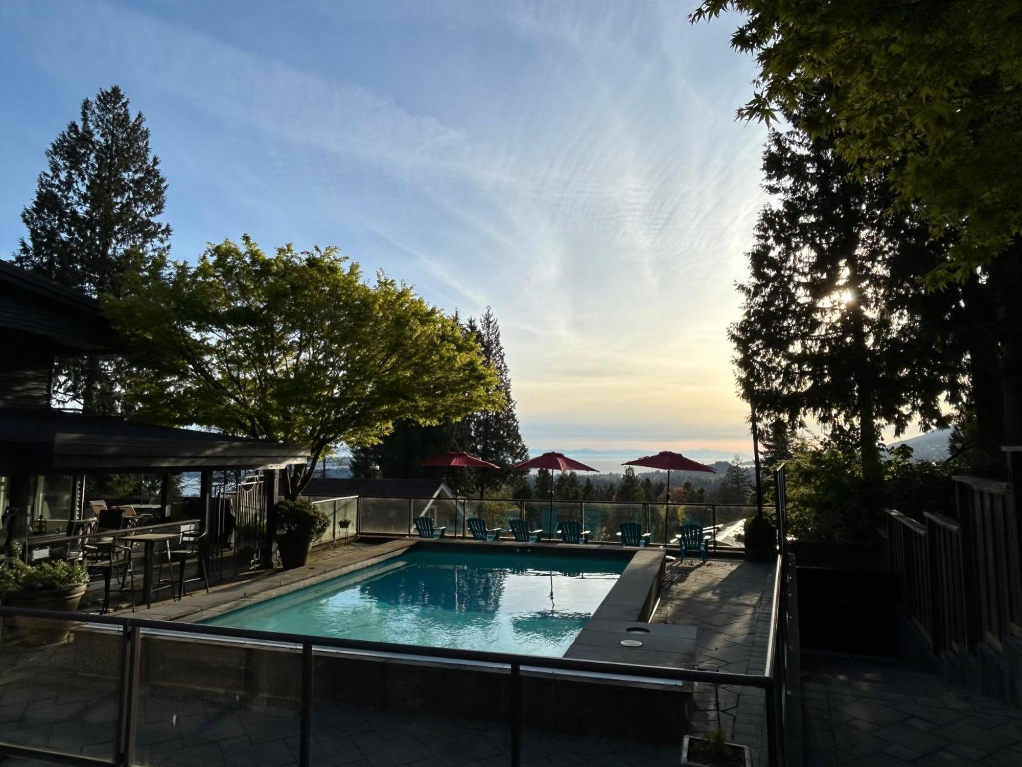 Cypress: Private Bedroom/Bathroom/Office, With Shared Pool, Hot Tub North Vancouver Dış mekan fotoğraf