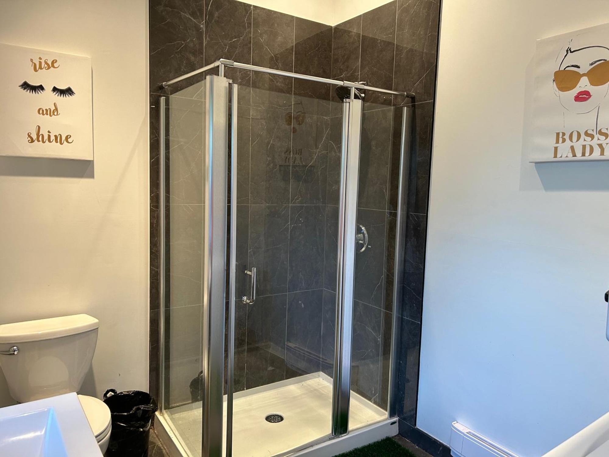 Cypress: Private Bedroom/Bathroom/Office, With Shared Pool, Hot Tub North Vancouver Dış mekan fotoğraf