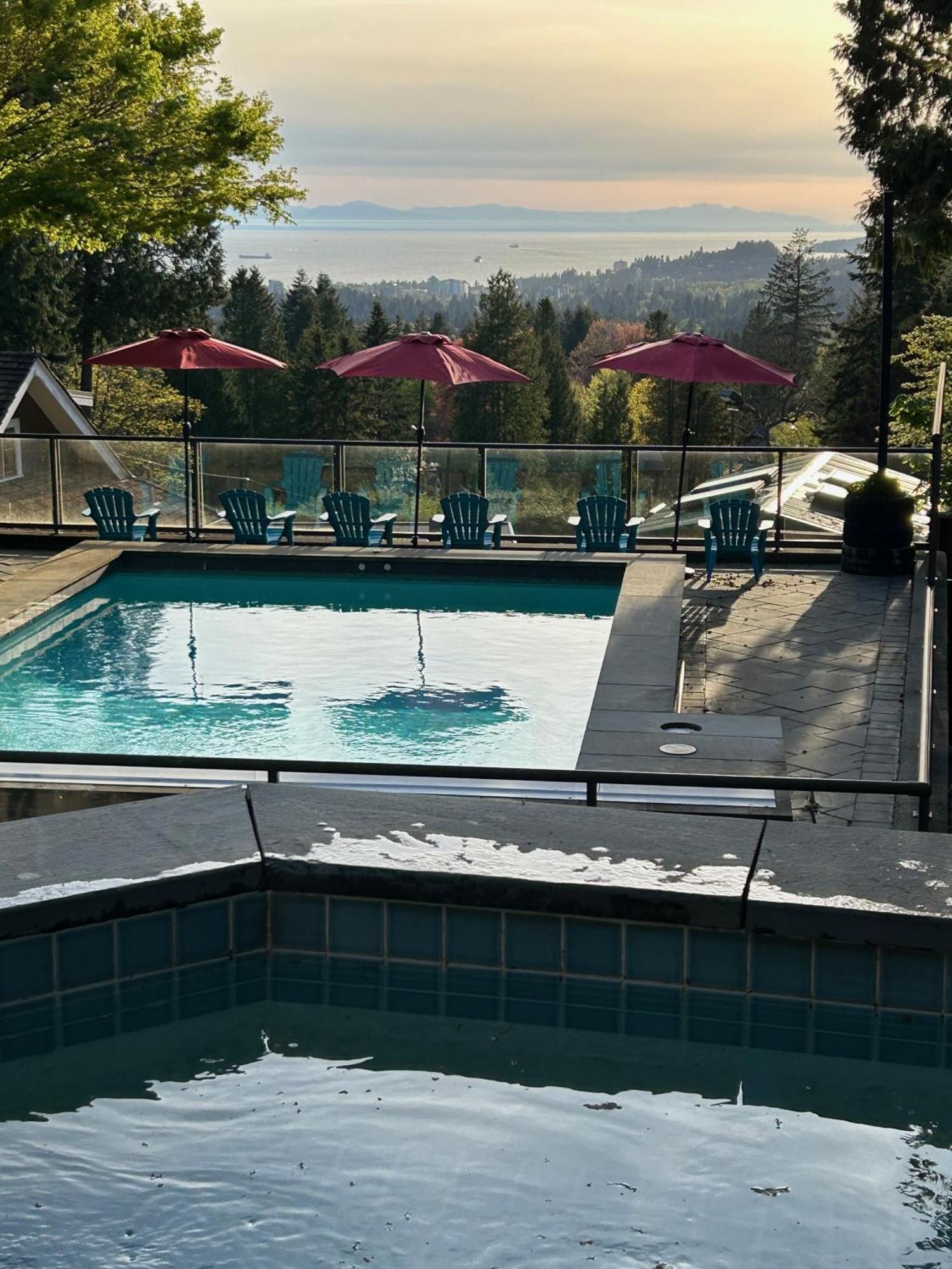 Cypress: Private Bedroom/Bathroom/Office, With Shared Pool, Hot Tub North Vancouver Dış mekan fotoğraf