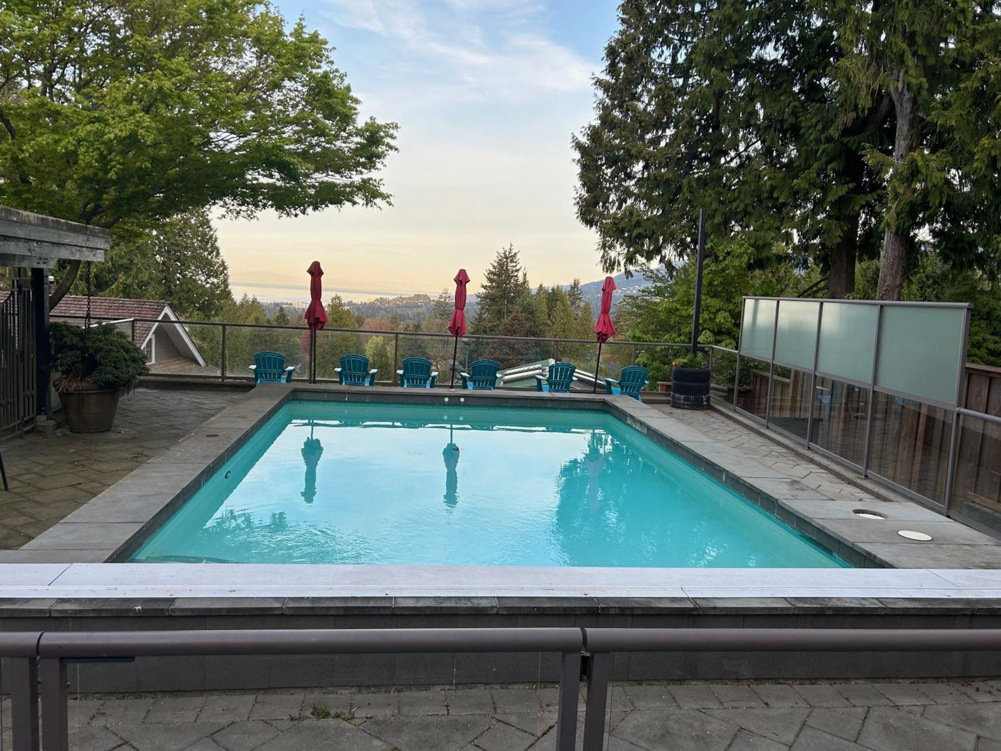 Cypress: Private Bedroom/Bathroom/Office, With Shared Pool, Hot Tub North Vancouver Dış mekan fotoğraf