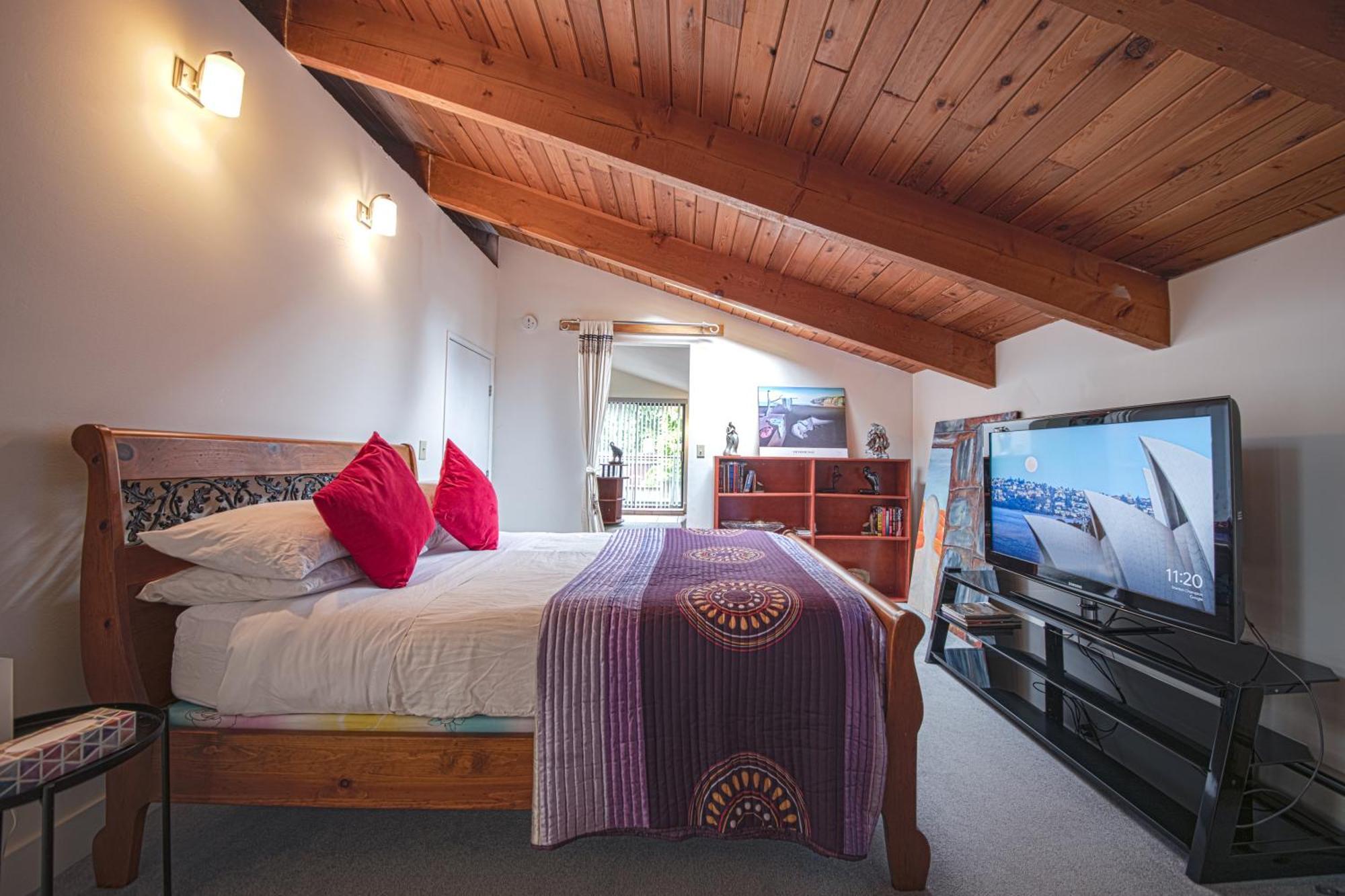 Cypress: Private Bedroom/Bathroom/Office, With Shared Pool, Hot Tub North Vancouver Dış mekan fotoğraf