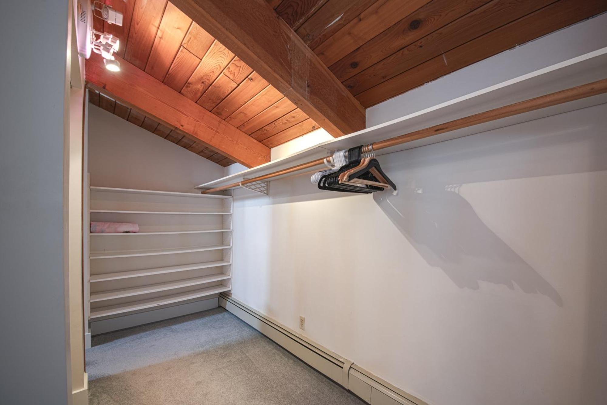Cypress: Private Bedroom/Bathroom/Office, With Shared Pool, Hot Tub North Vancouver Dış mekan fotoğraf