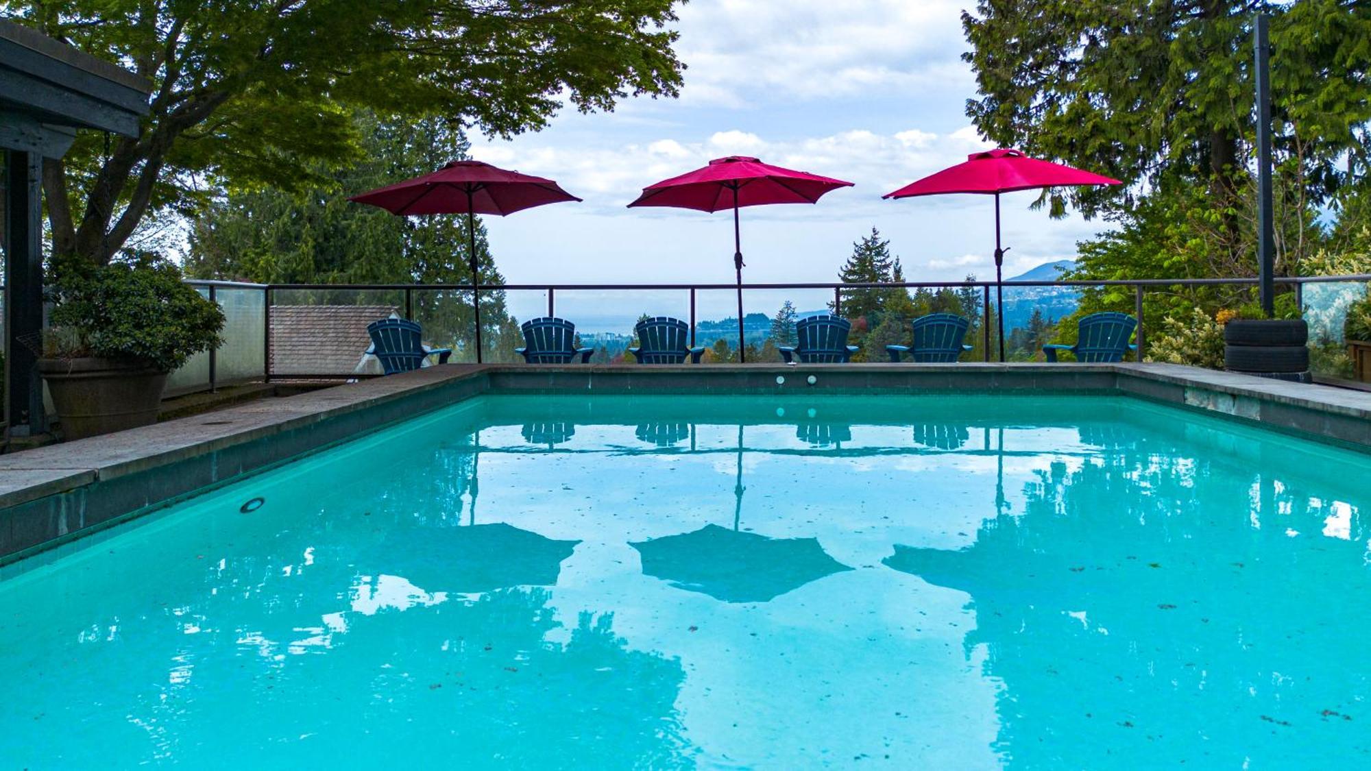 Cypress: Private Bedroom/Bathroom/Office, With Shared Pool, Hot Tub North Vancouver Dış mekan fotoğraf